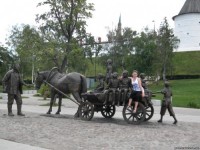 Памятник у Казанского Кремля